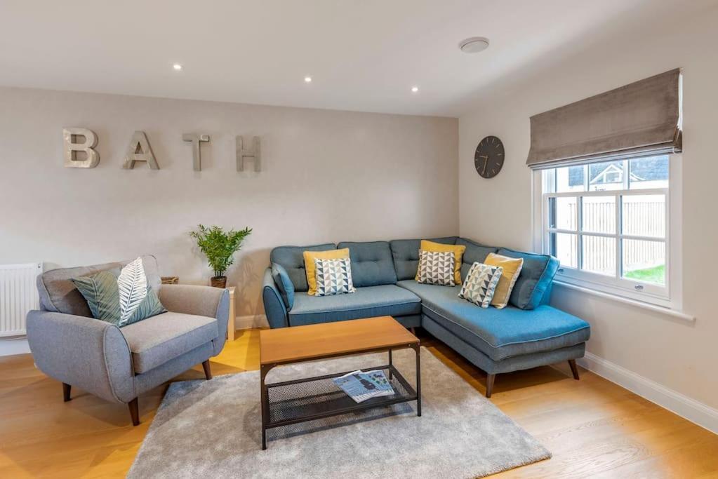 Вилла Fantastic 3-Bed House With Parking Бат Экстерьер фото